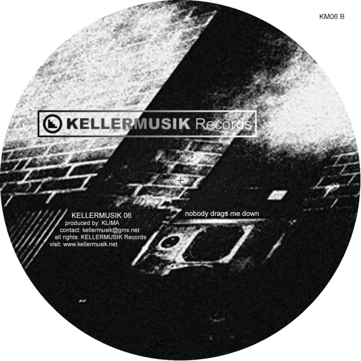 Kellermusik 6 - Nobody Drags Me Down